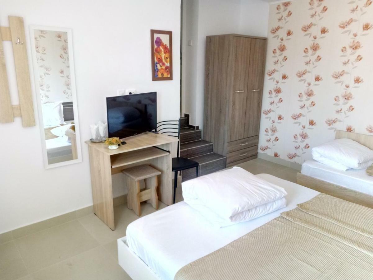 Camere De Inchiriat Carpati Hunedoara Luaran gambar