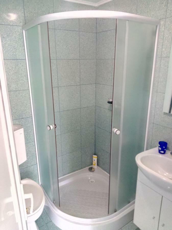 Camere De Inchiriat Carpati Hunedoara Luaran gambar